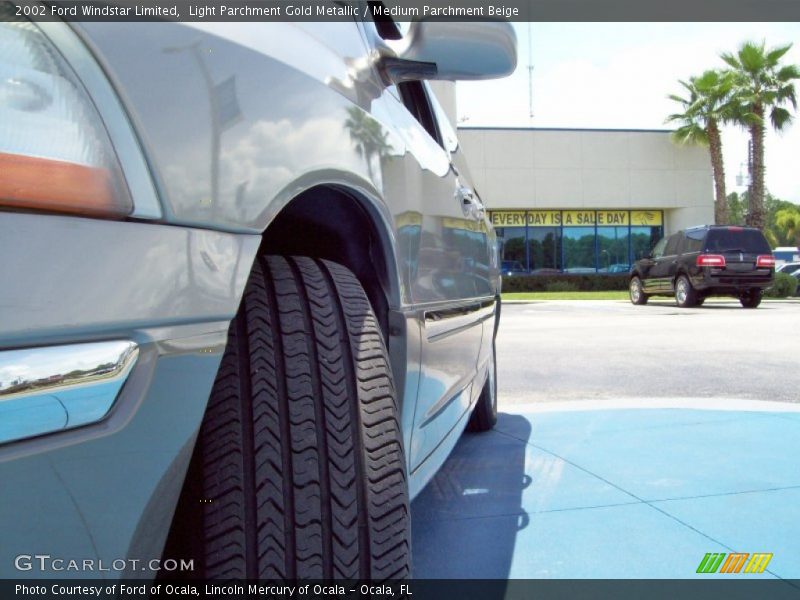 Light Parchment Gold Metallic / Medium Parchment Beige 2002 Ford Windstar Limited