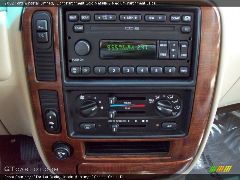 Light Parchment Gold Metallic / Medium Parchment Beige 2002 Ford Windstar Limited