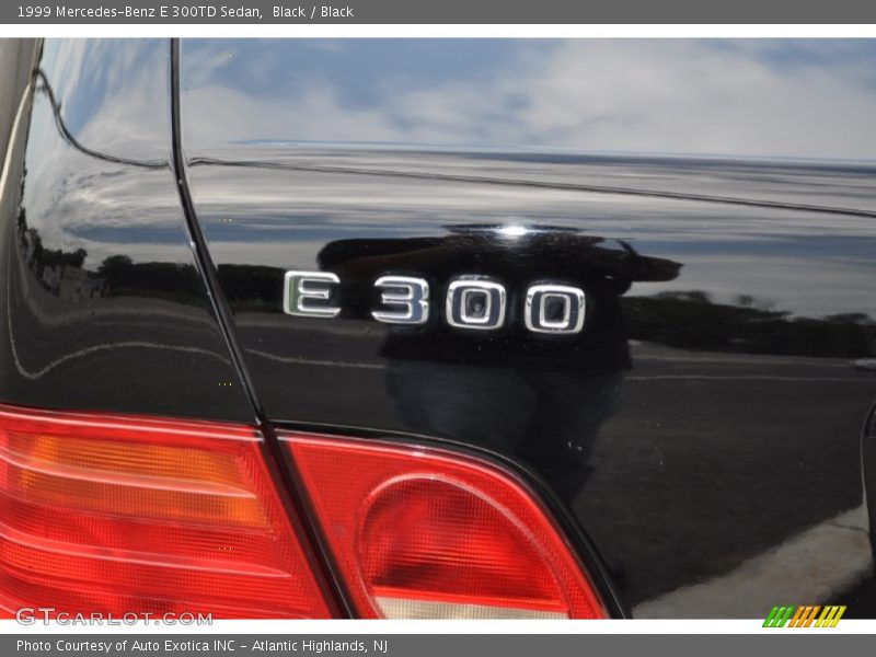  1999 E 300TD Sedan Logo