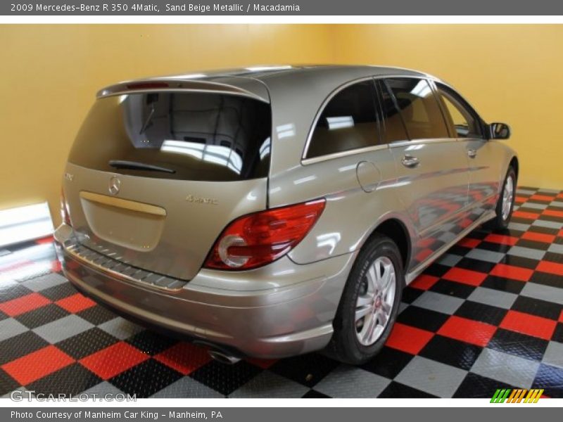 Sand Beige Metallic / Macadamia 2009 Mercedes-Benz R 350 4Matic