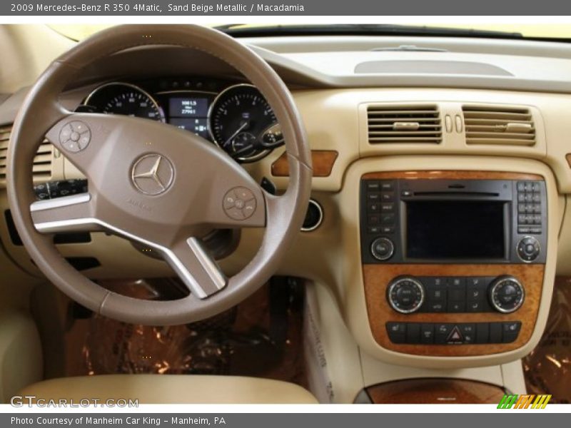 Sand Beige Metallic / Macadamia 2009 Mercedes-Benz R 350 4Matic