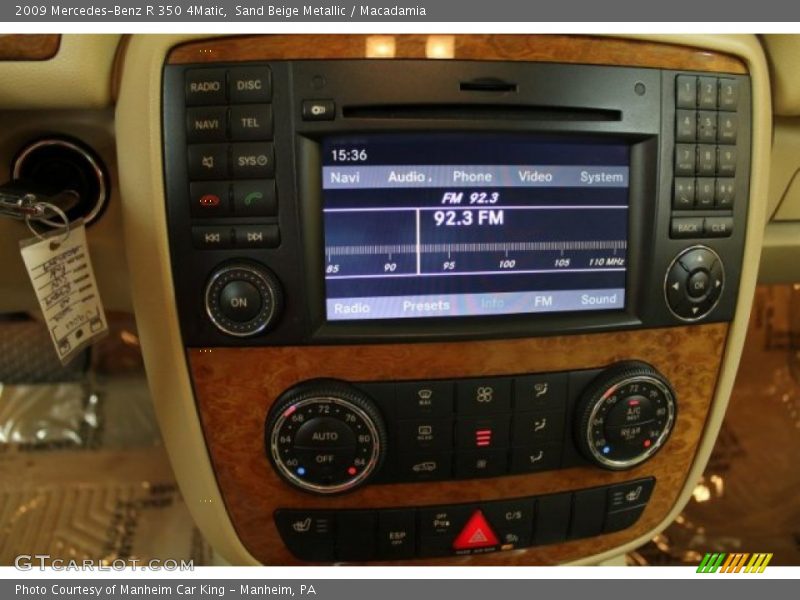 Sand Beige Metallic / Macadamia 2009 Mercedes-Benz R 350 4Matic