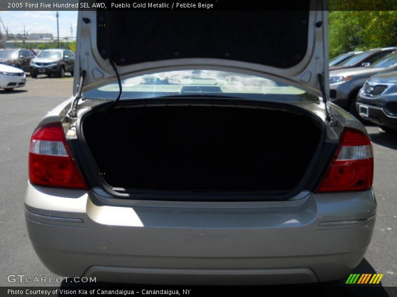 Pueblo Gold Metallic / Pebble Beige 2005 Ford Five Hundred SEL AWD