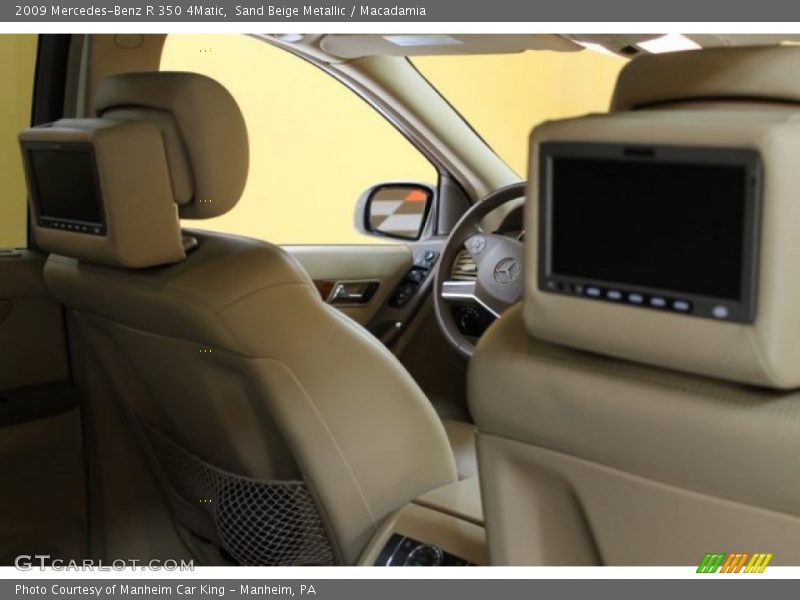 Sand Beige Metallic / Macadamia 2009 Mercedes-Benz R 350 4Matic