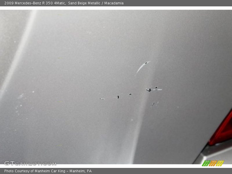 Sand Beige Metallic / Macadamia 2009 Mercedes-Benz R 350 4Matic