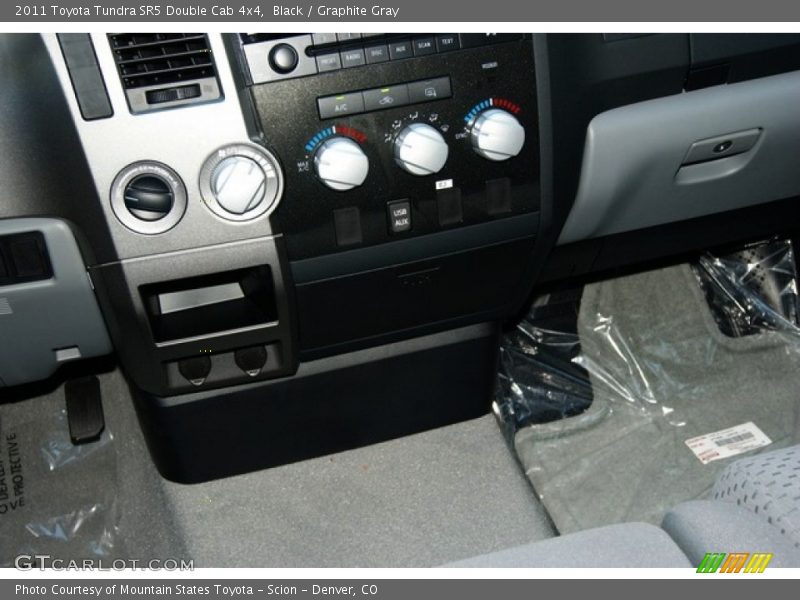 Black / Graphite Gray 2011 Toyota Tundra SR5 Double Cab 4x4