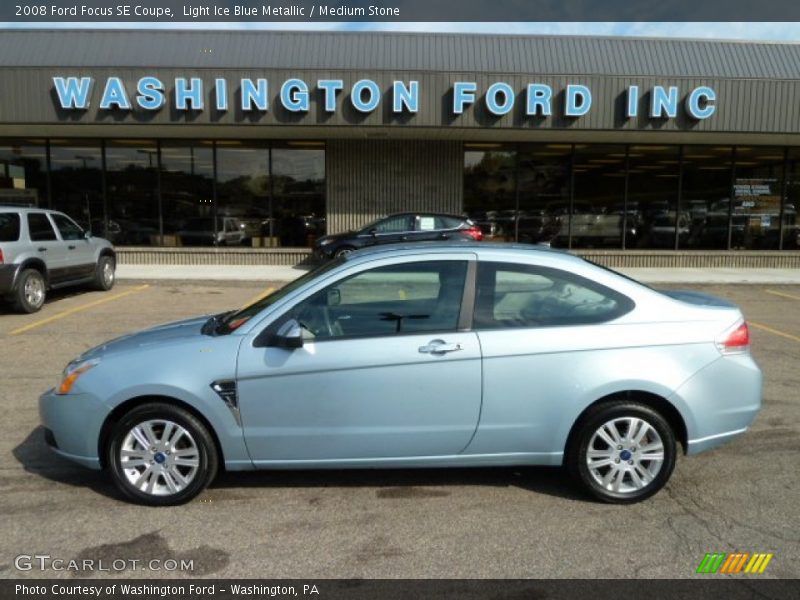 Light Ice Blue Metallic / Medium Stone 2008 Ford Focus SE Coupe