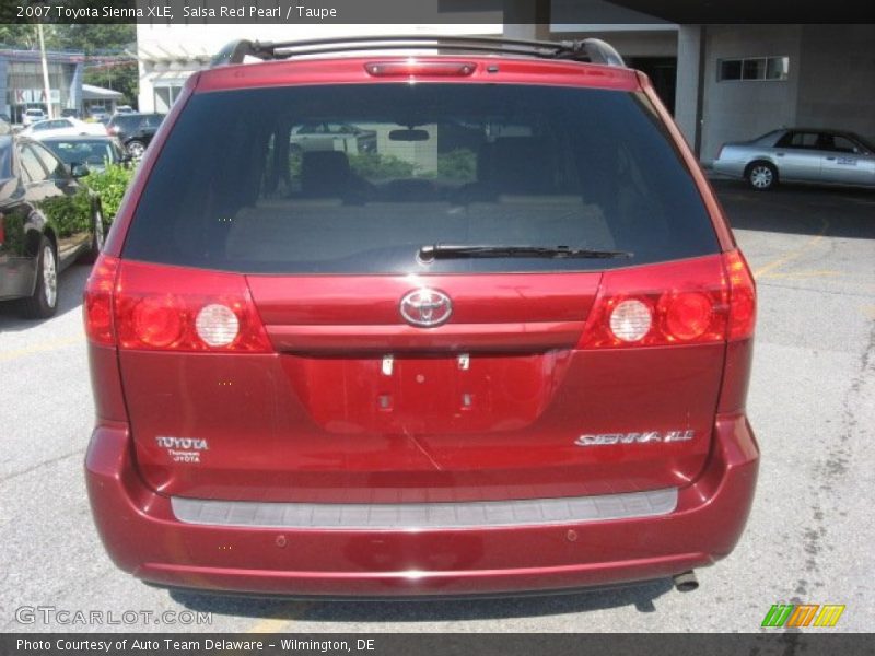 Salsa Red Pearl / Taupe 2007 Toyota Sienna XLE