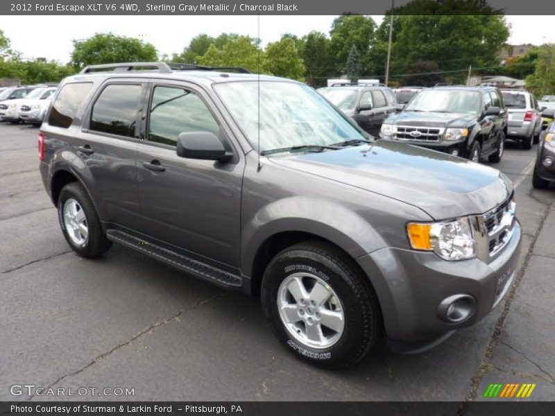 Front 3/4 View of 2012 Escape XLT V6 4WD