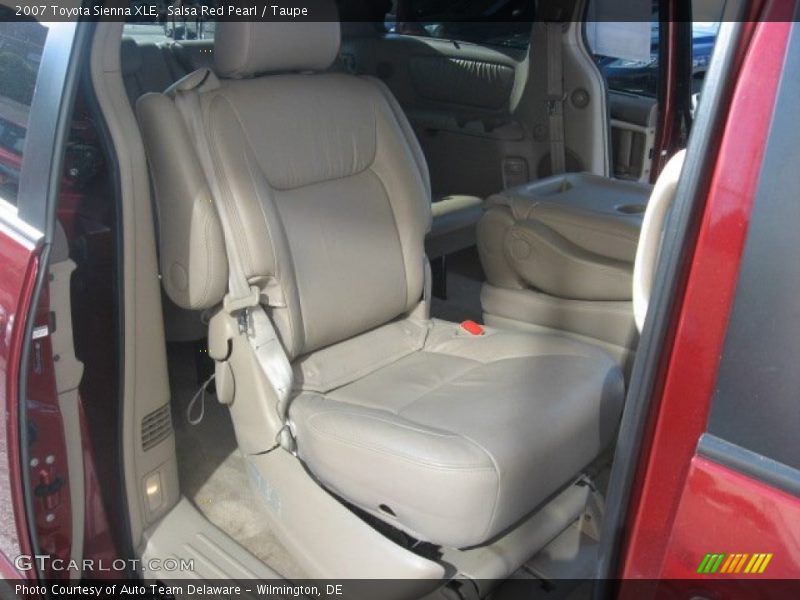 Salsa Red Pearl / Taupe 2007 Toyota Sienna XLE