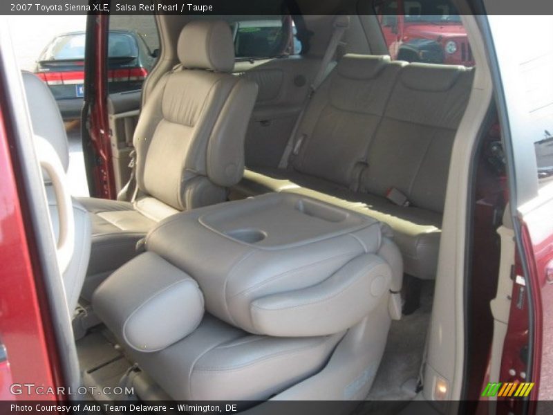 Salsa Red Pearl / Taupe 2007 Toyota Sienna XLE