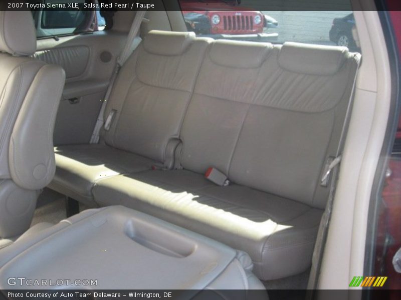 Salsa Red Pearl / Taupe 2007 Toyota Sienna XLE