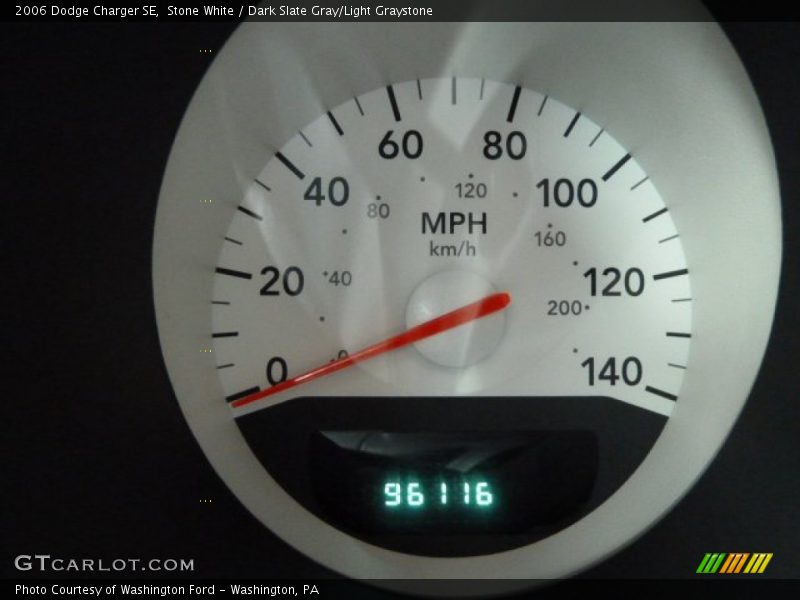 Stone White / Dark Slate Gray/Light Graystone 2006 Dodge Charger SE