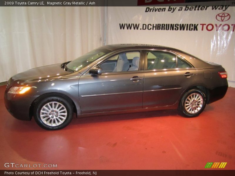 Magnetic Gray Metallic / Ash 2009 Toyota Camry LE