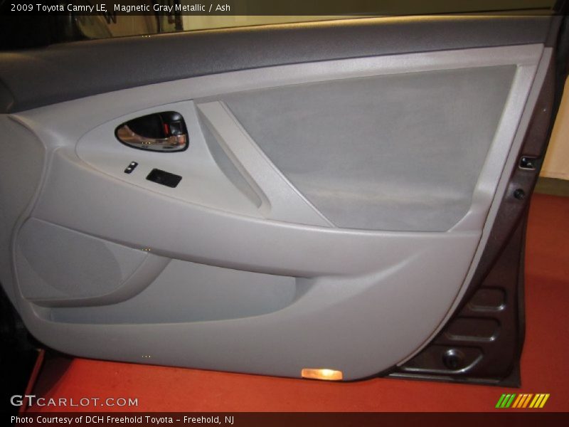 Magnetic Gray Metallic / Ash 2009 Toyota Camry LE