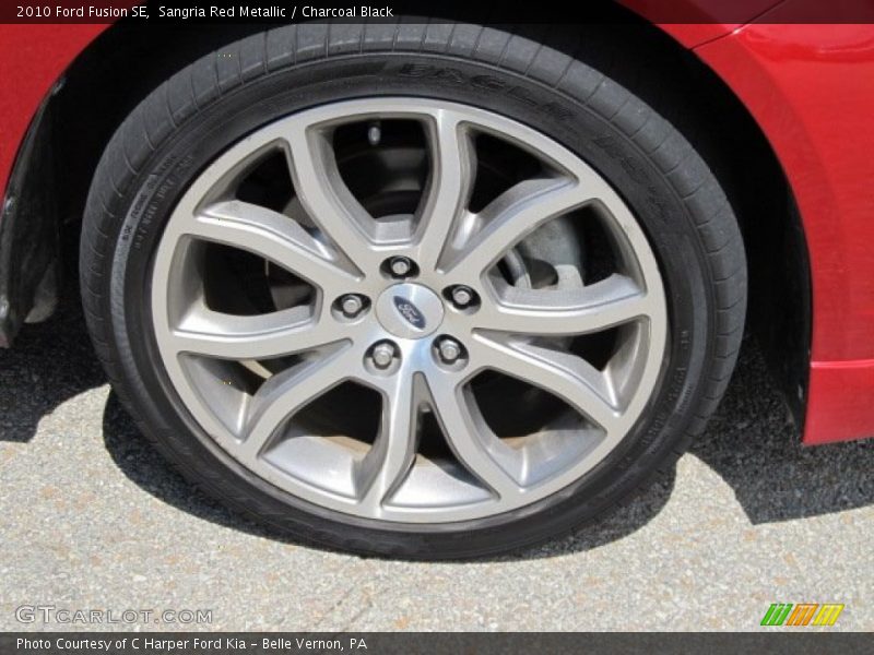 Sangria Red Metallic / Charcoal Black 2010 Ford Fusion SE