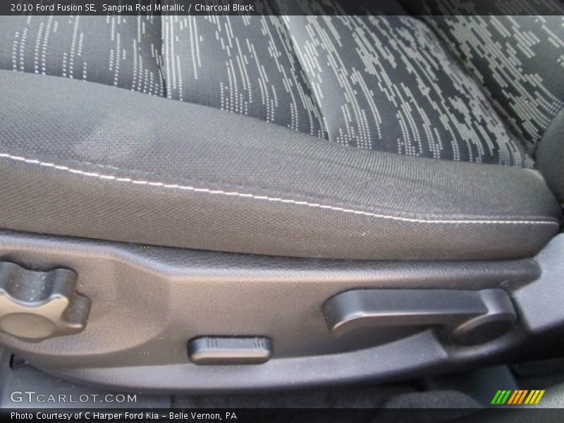 Sangria Red Metallic / Charcoal Black 2010 Ford Fusion SE