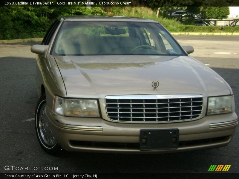 Gold Fire Mist Metallic / Cappuccino Cream 1998 Cadillac DeVille Sedan