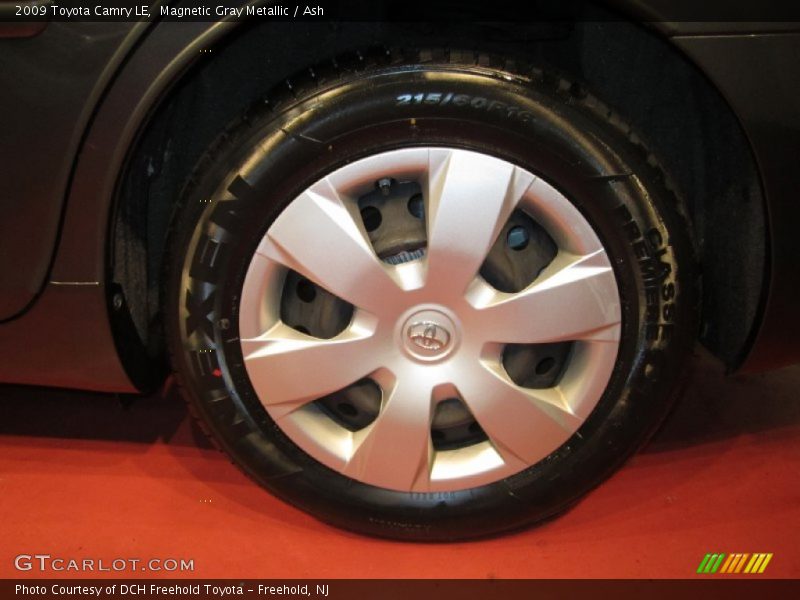 Magnetic Gray Metallic / Ash 2009 Toyota Camry LE