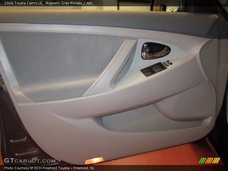Magnetic Gray Metallic / Ash 2009 Toyota Camry LE