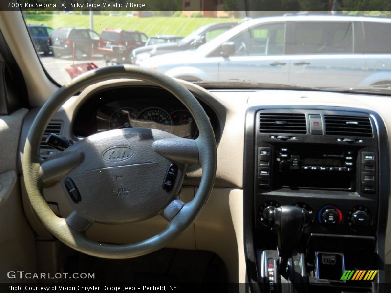 Silky Beige Metallic / Beige 2005 Kia Sedona LX