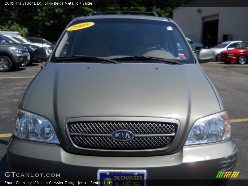 Silky Beige Metallic / Beige 2005 Kia Sedona LX