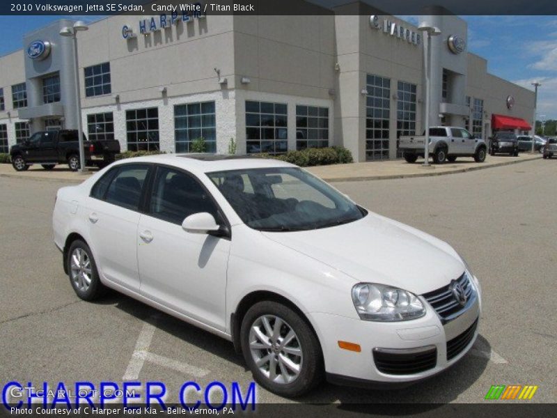 Candy White / Titan Black 2010 Volkswagen Jetta SE Sedan