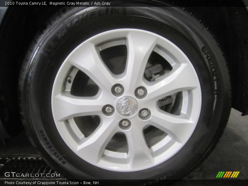 Magnetic Gray Metallic / Ash Gray 2010 Toyota Camry LE