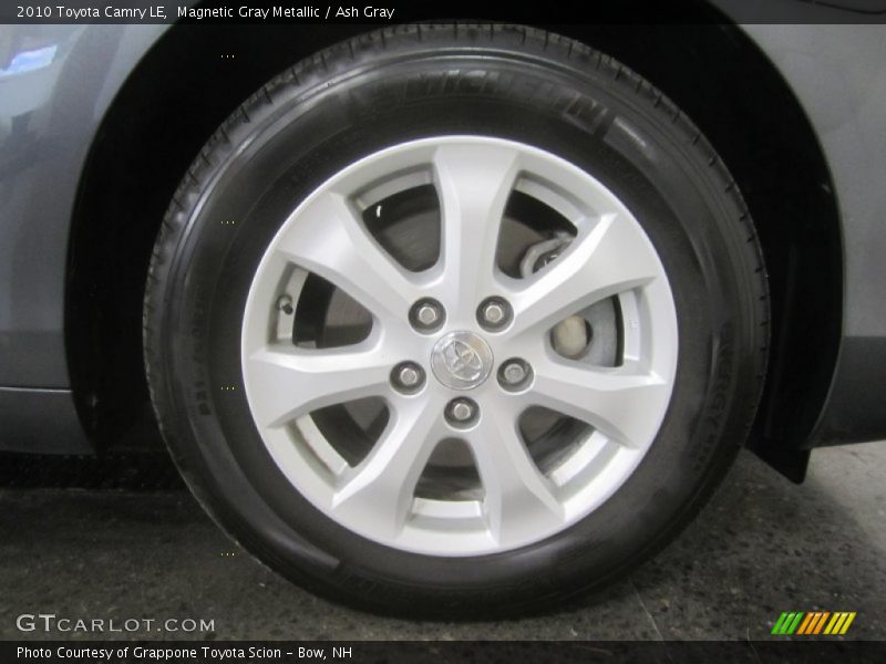 Magnetic Gray Metallic / Ash Gray 2010 Toyota Camry LE