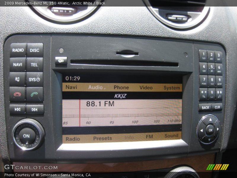 Arctic White / Black 2009 Mercedes-Benz ML 350 4Matic