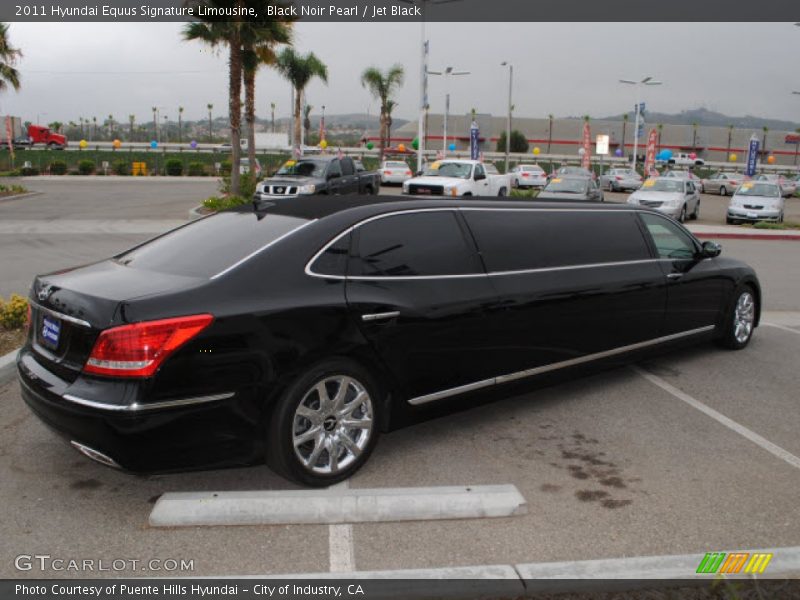 Black Noir Pearl / Jet Black 2011 Hyundai Equus Signature Limousine