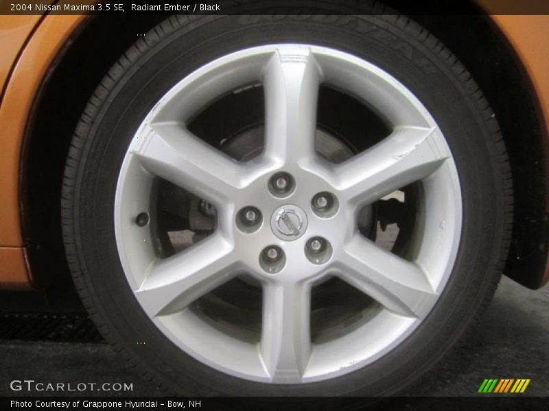 Radiant Ember / Black 2004 Nissan Maxima 3.5 SE