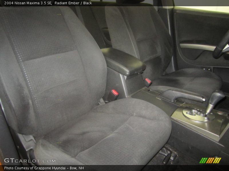 Radiant Ember / Black 2004 Nissan Maxima 3.5 SE
