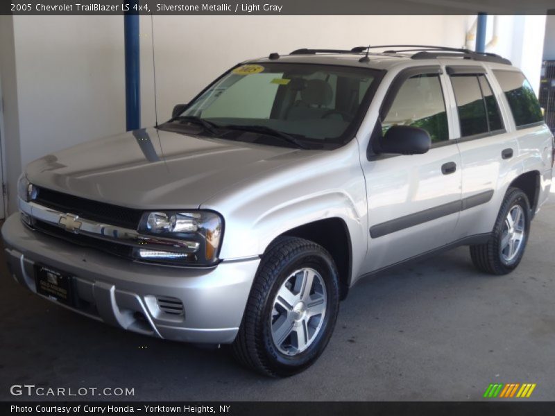 Silverstone Metallic / Light Gray 2005 Chevrolet TrailBlazer LS 4x4