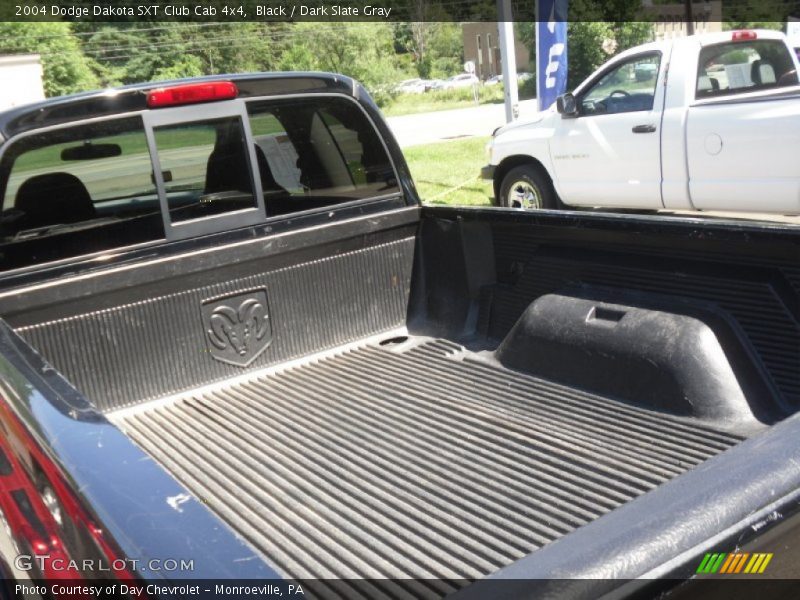 Black / Dark Slate Gray 2004 Dodge Dakota SXT Club Cab 4x4