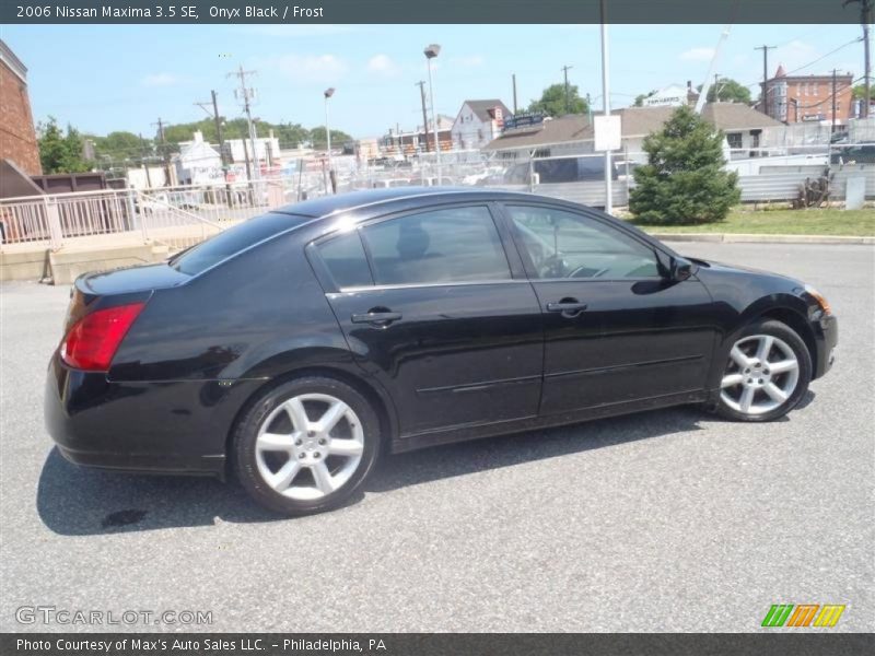 Onyx Black / Frost 2006 Nissan Maxima 3.5 SE