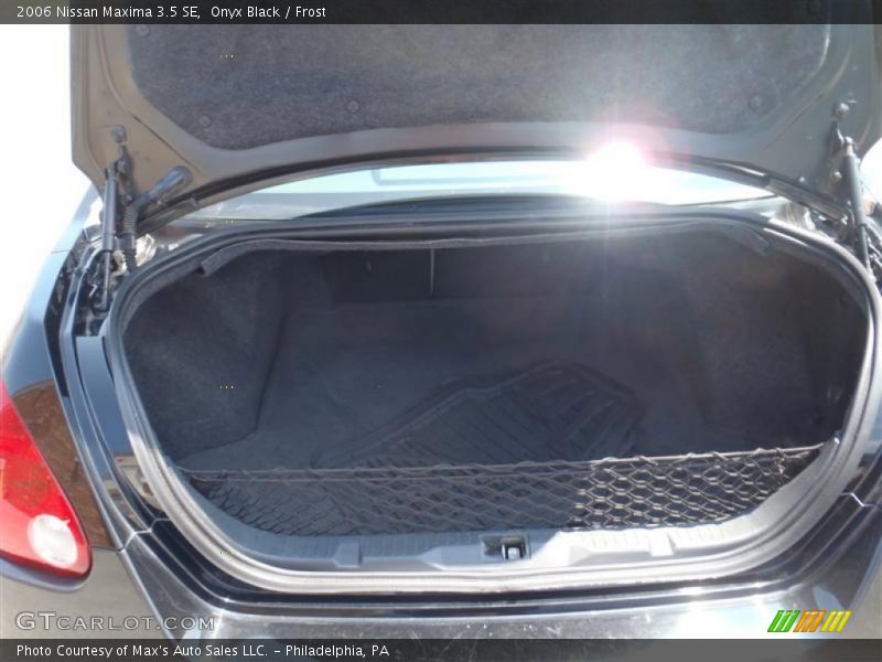 Onyx Black / Frost 2006 Nissan Maxima 3.5 SE