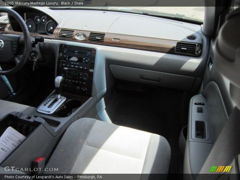 Black / Shale 2005 Mercury Montego Luxury