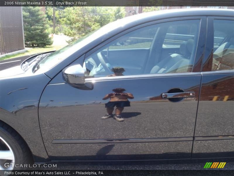 Onyx Black / Frost 2006 Nissan Maxima 3.5 SE