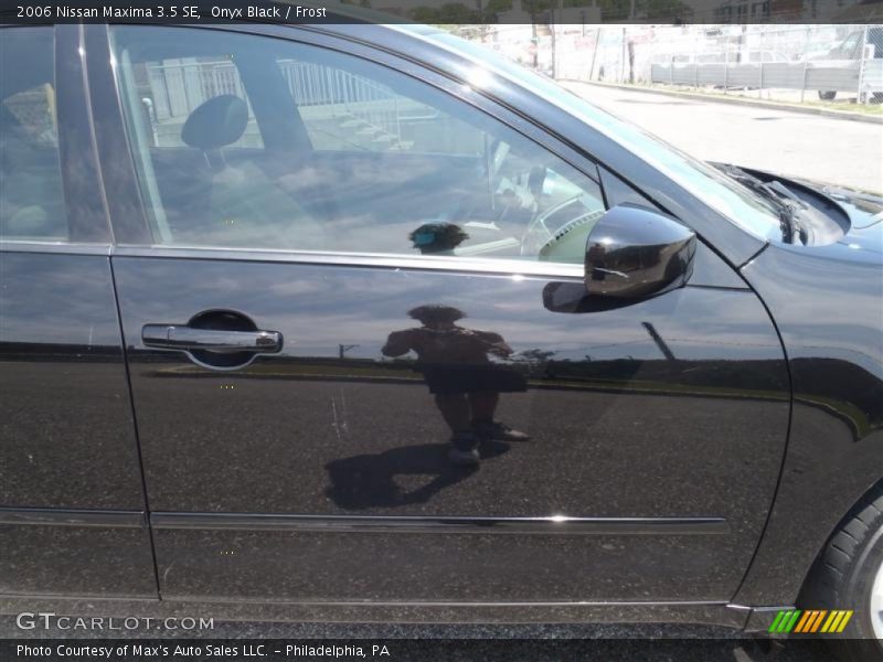 Onyx Black / Frost 2006 Nissan Maxima 3.5 SE