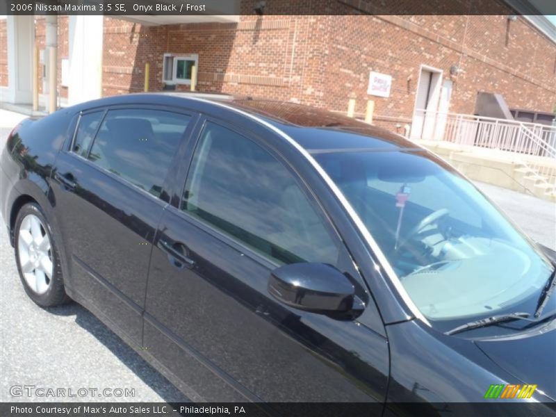 Onyx Black / Frost 2006 Nissan Maxima 3.5 SE