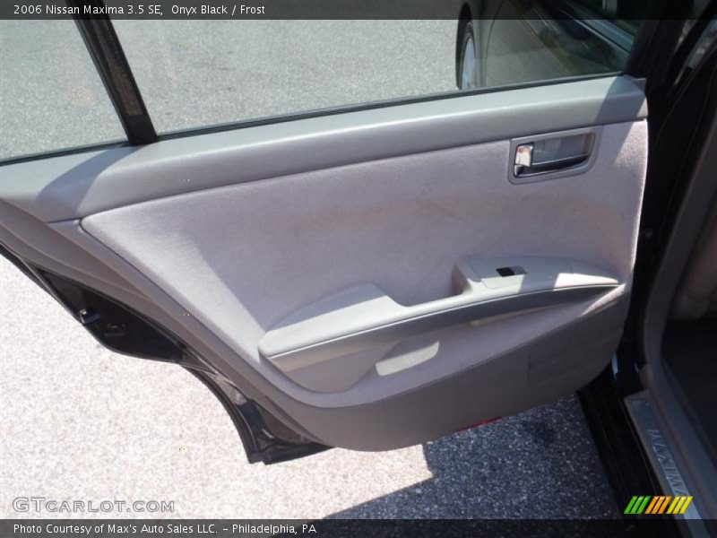 Onyx Black / Frost 2006 Nissan Maxima 3.5 SE