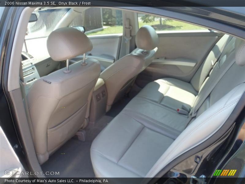 Onyx Black / Frost 2006 Nissan Maxima 3.5 SE