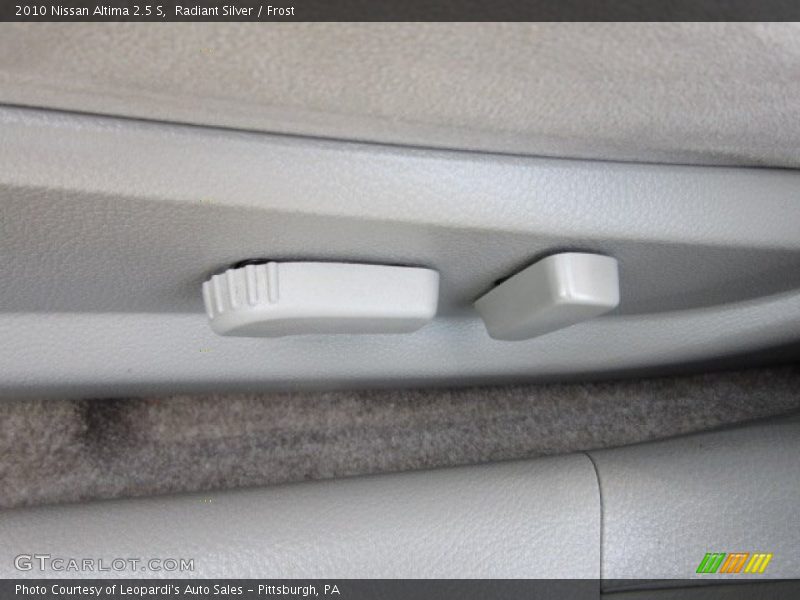 Radiant Silver / Frost 2010 Nissan Altima 2.5 S