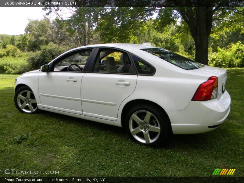 Ice White / Quartz 2008 Volvo S40 2.4i