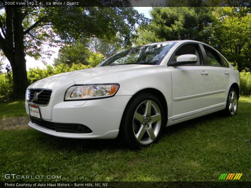 Ice White / Quartz 2008 Volvo S40 2.4i