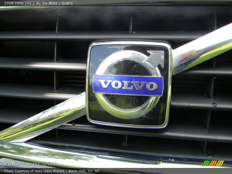 Ice White / Quartz 2008 Volvo S40 2.4i