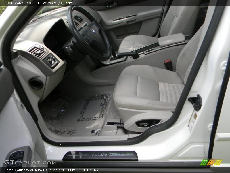  2008 S40 2.4i Quartz Interior