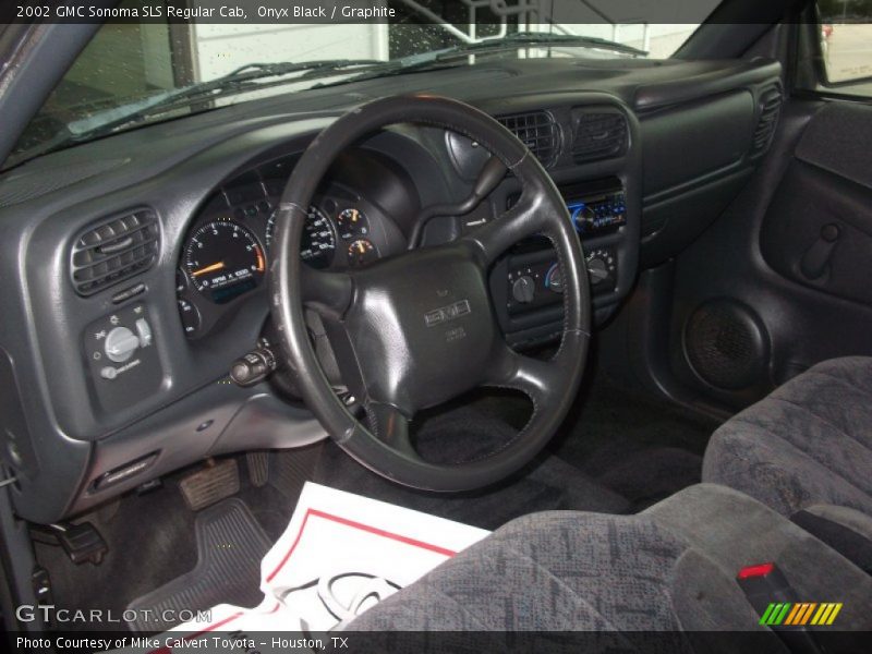 Onyx Black / Graphite 2002 GMC Sonoma SLS Regular Cab