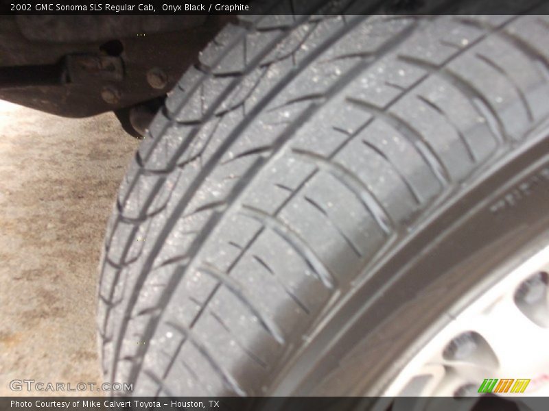 Onyx Black / Graphite 2002 GMC Sonoma SLS Regular Cab